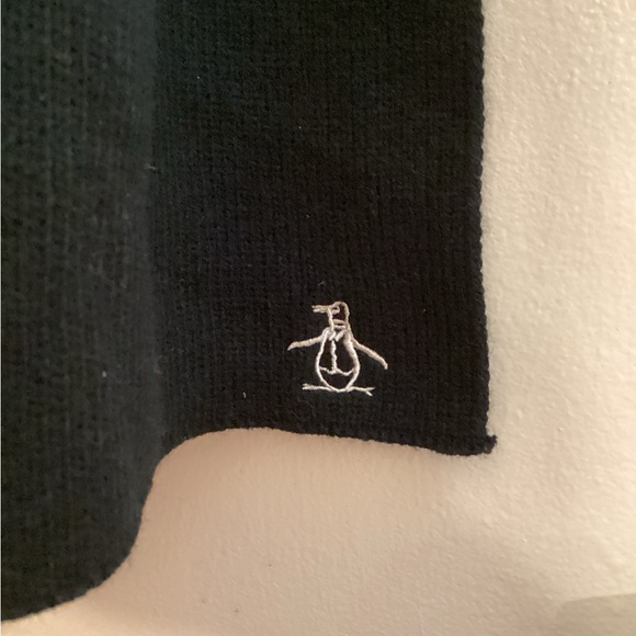 Vintage Penguin Scarf - Picture 2 of 2